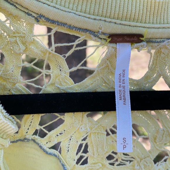 Free People Cut Out Crocheted V-Neck Tee - Picture 5 of 8